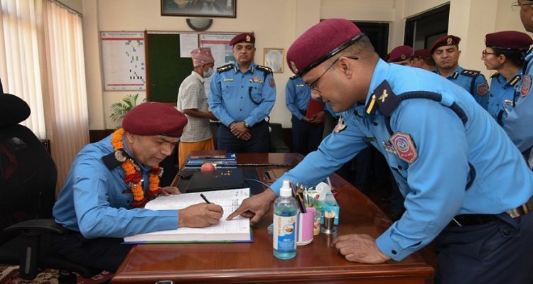 प्रहरी एकेडेमीको कार्यकारी निर्देशकमा डिआइजी आचार्य